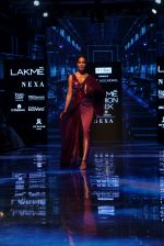 Lisa Haydon walk the ramp at Lakme Fashion week 2019 for designer Amit Aggarwal on 21st Aug 2019 (13)_5d5e44e866437.JPG