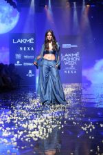 Malvika Mohanan At lakme fashion week 2019 by designer Vineet Rahul on 21st Aug 2019 (19)_5d5e45a0275c6.JPG