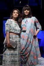 Shweta Salve, Manasi Scott at Lakme Fashion Week Day 1 on 21st Aug 2019 (5)_5d5e46b762bc8.JPG