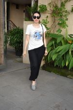 Karishma Kapoor & daughter Samiera Kapoor spotted at a clinic in bandra on 22nd Aug 2019 (22)_5d5f8dbc2531d.JPG