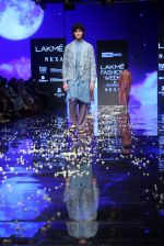Model walk the ramp at Lakme Fashion Week 2019 Day 2 on 22nd Aug 2019 (149)_5d5f999916425.JPG