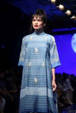 Model walk the ramp at Lakme Fashion Week 2019 Day 2 on 22nd Aug 2019 (155)_5d5f99a57002e.JPG