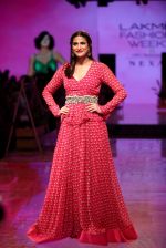 Aahana Kumra At lakme fashion week 3 on 23rd Aug 2019 (24)_5d60ea011b020.JPG