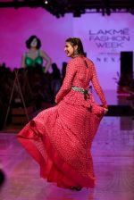 Aahana Kumra At lakme fashion week 3 on 23rd Aug 2019 (32)_5d60ea11010fd.JPG