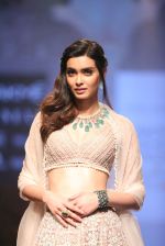 Diana Penty At Lakme Fashion Show Day 3 on 23rd Aug 2019 (5)_5d60ea2c6bee5.JPG