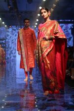 Model walk the ramp for Gaurang Designer at Lakme Fashion Week Day 3 on 23rd Aug 2019 (113)_5d60f36df2102.JPG