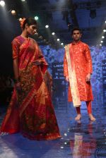 Model walk the ramp for Gaurang Designer at Lakme Fashion Week Day 3 on 23rd Aug 2019 (118)_5d60f37a770c8.JPG