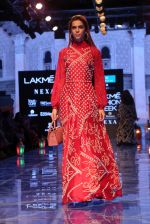 Model walk the ramp for Nachiket Barve on Lakme Fashion Week Day 3 on 23rd Aug 2019 (158)_5d60f6158bf43.JPG
