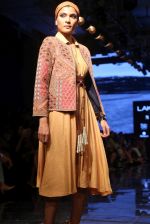 Model walk the ramp for Ritu Kumar at Lakme Fashion Week Day 3 on 23rd Aug 2019 (138)_5d60f3ca56d45.JPG