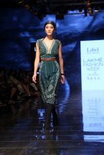 Model walk the ramp for Ritu Kumar at Lakme Fashion Week Day 3 on 23rd Aug 2019 (163)_5d60f40dd2456.JPG