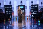 Rakul Preet Singh walk the ramp for Nachiket Barve on Lakme Fashion Week Day 3 on 23rd Aug 2019 (397)_5d60f90480dee.JPG