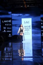 Tara sutaria walk the ramp for Ritu Kumar at Lakme Fashion Week Day 3 on 23rd Aug 2019 (56)_5d60f89aa33e9.JPG