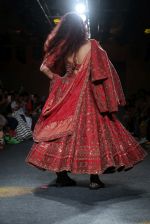 Genelia D_Souza walk the ramp for Saroj Jalan At lakme fashion week 2019 on 25th Aug 2019 (14)_5d6391a31828e.JPG