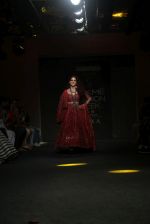 Genelia D_Souza walk the ramp for Saroj Jalan At lakme fashion week 2019 on 25th Aug 2019 (4)_5d63918a6c912.JPG