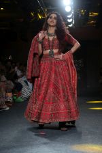 Genelia D_Souza walk the ramp for Saroj Jalan At lakme fashion week 2019 on 25th Aug 2019 (8)_5d6391932c84e.JPG