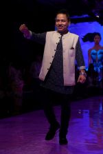 kailash Kher At lakme fashion week 2019 Day 4 on 25th Aug 2019 (36)_5d63923001a6f.JPG