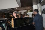 Kareena Kapoor spotted at anil Kapoor's house in juhu on 28th AUg 2019