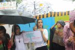 Shraddha Kapoor takes part in protest against the tree cuttings for Metro3 at Aarey in goregaon on 1st Sept 2019 (14)_5d6f6f988957d.JPG