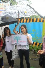Shraddha Kapoor takes part in protest against the tree cuttings for Metro3 at Aarey in goregaon on 1st Sept 2019 (9)_5d6f6f8695807.JPG