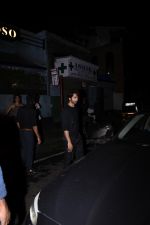 Shahid Kapoor spotted at Bandra on 12th Sept 2019 (35)_5d7b3e0a6e166.JPG