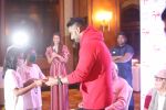 Arjun Kapoor celebrates rose day with cancer patients at Taj Lands End bandra on 24th Sept 2019 (16)_5d8b174e67950.JPG