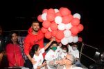 Arjun Kapoor celebrates rose day with cancer patients at Taj Lands End bandra on 24th Sept 2019 (39)_5d8b178e98bac.JPG
