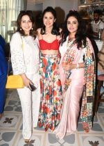 Juhi Babbar with Teejay Sidhu and Sara Afreen Khan to celebrate Mother�s Day 2023 in style this year on 10th May 2023_645cce2495eef.jpg