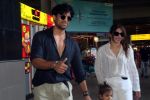 Addite Malik, Mohit Malik along with their child at the aiport on 20th May 2023 (13)_646dac13a0c39.jpg