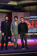 Shahid Kapoor, Ali Abbas Zafar, Himanshu Kishan Mehra at the trailer launch of Bloody Daddy on 24 May 2023 (3)_646e49de26c11.jpg