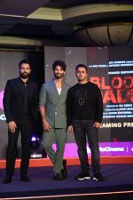 Shahid Kapoor, Ali Abbas Zafar, Himanshu Kishan Mehra at the trailer launch of Bloody Daddy on 24 May 2023 (5)_646e4abdb1349.jpg