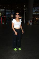Sonia Balani dressed in a white top black jeans and green shoes on 23rd May 2023 (1)_646e1aa3d6590.jpg