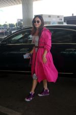 Khushali Kumar wearing a stylish pink coat and sunglasses in a pair of purple high top sneakers (11)_646f2c241b730.jpg