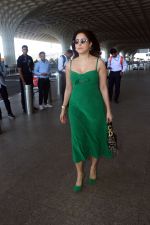 Nushrratt Bharuccha in shoulderless green dress with a tie knot wearing dark shades (16)_646f4952d4127.jpg