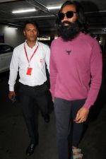 Dhanush wearing pink hoodie and sweat pant (7)_6474448045cda.jpg