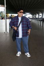 Kiku Sharda wearing Gucci Rhyton Leather Sneakers (2)_647acc228c700.jpg
