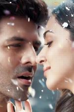 Kartik Aaryan and Kiara Advani SatyaPrem Ki Katha Movie Stills (45)_647f50033d7af.jpg