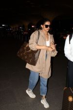 Deepika Padukone At Airport Departure - Photos