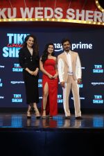 Kangana Ranaut, Nawazuddin Siddiqui, Avneet Kaur at the trailer launch of film Tiku Weds Sheru on 14 Jun 2023 (19)_6489d6e3c5230.jpg