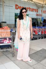 Niharica Raizada dressed in light pink chudidaar spotted at the airport on 15 Jun 2023 (12)_648a8d361a3d8.jpg