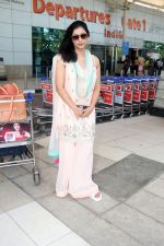 Niharica Raizada dressed in light pink chudidaar spotted at the airport on 15 Jun 2023 (7)_648a8d2dcebfd.jpg