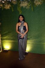 Alizeh Agnihotri pose for camera after the sangeet function on 16 Jun 2023_648d72ff5ab6c.jpeg