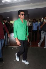 Manoj Bajpayee seen at airport in green shirt and black pant on 17 Jun 2023 (17)_648d9178cd3fc.JPG