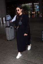 Parineeti Chopra wearing black dress and white shoes at airport on 16 Jun 2023 (16)_648d36e4245e5.jpg