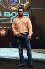 Salman Khan promoting reality show Bigg Boss OTT Season 2 on 16 Jun 2023 (18)_648d397846623.jpeg