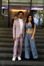 Nawazuddin Siddiqui and Avneet Kaur pose to promote Tiku Weds Sheru at Rang Mandir in Bandra on 20 Jun 2023 (3)_6491c21cad9bb.jpeg