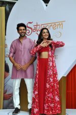 Kartik Aaryan and Kiara Advani promote song launch of Sun Sajni from movie Satyaprem Ki Katha on 21 Jun 2023 (213)_6493174143458.JPG