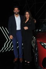 Farhan Akhtar and Zoya Akhtar at the launch New Mercedes AMG SL 55 on 22 Jun 2023 (3)_649428b02299b.JPG