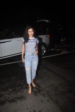 Avneet Kaur dressed in shredded jeans seen at the airport on 1 July 2023 (13)_64a0fa2c9b81e.JPG