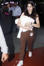 Janhvi Kapoor seen at the airport on 4 July 2023 (21)_64a391676d1c2.JPG