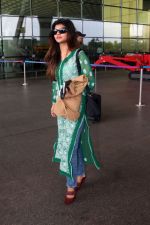 Richa Ravi Sinha seen at the airport on 4 July 2023 (19)_64a421b0dee28.jpg